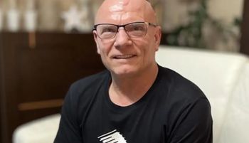 Znasz go z TVP. Dostanie emeryturę z Norwegii. Lepiej usiądź