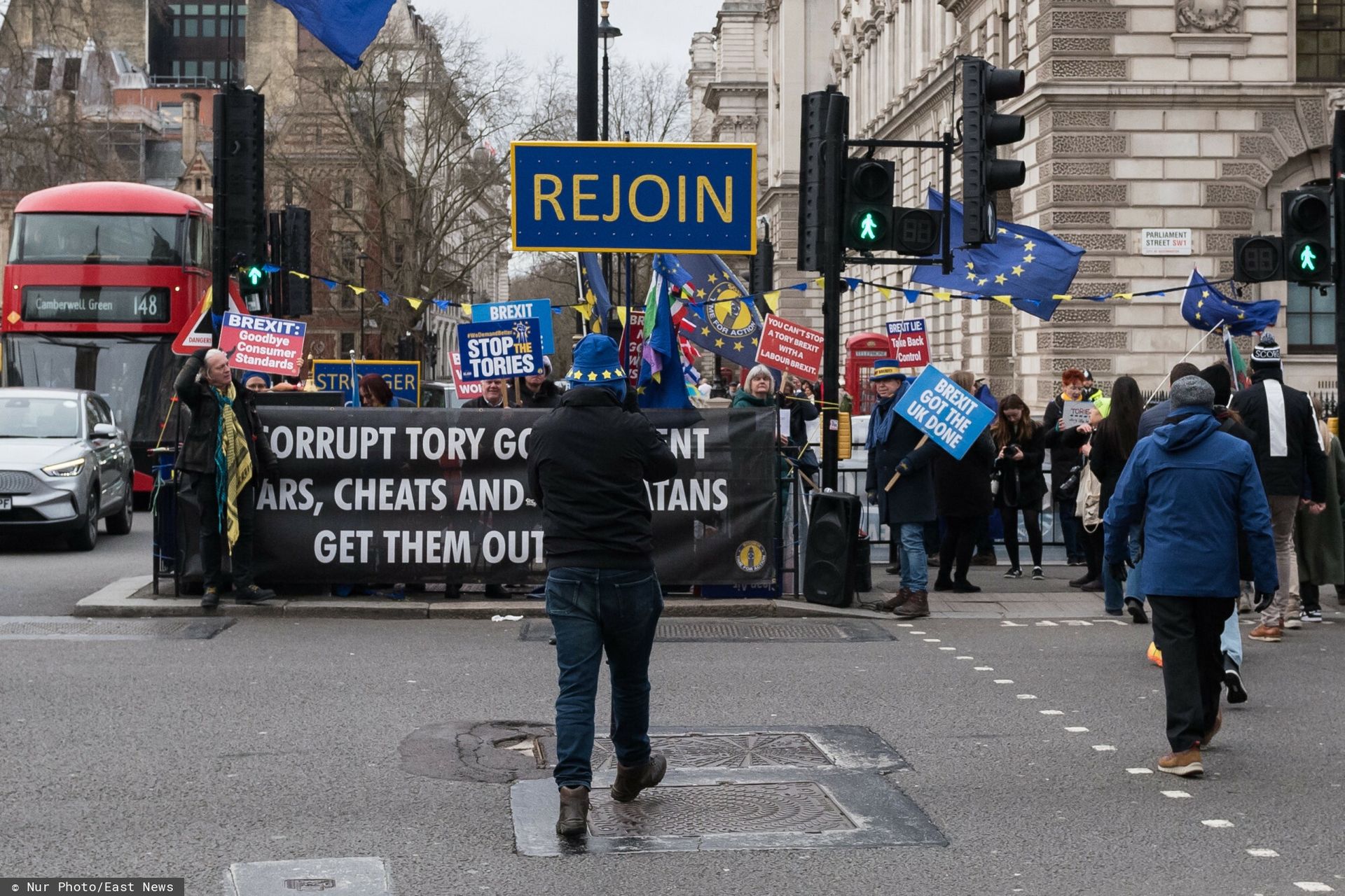 10 lat po referendum brexitowym. Sondaże wskazują nastroje