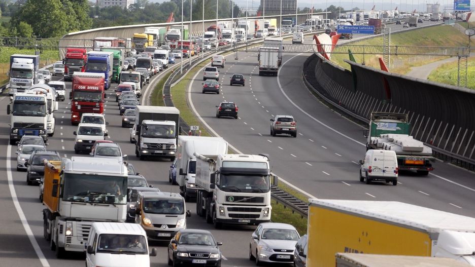 Remont nawierzchni na AOW. Prace potrwają do piątku – możliwe duże korki na obwodnicy.