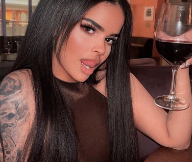 W Arabii Saudyjskiej była skrajnie zniewolona. W Kanadzie - wyzwolona