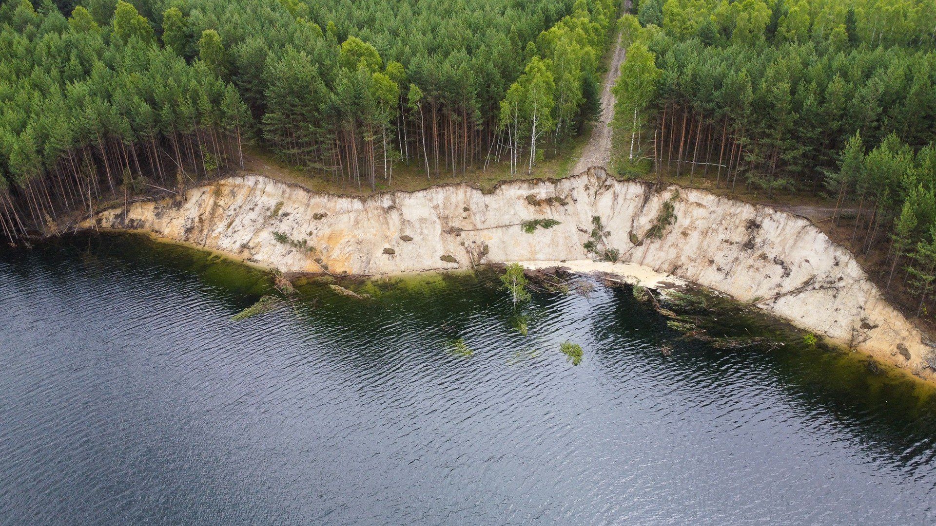 Zalewisko w Hutkach
