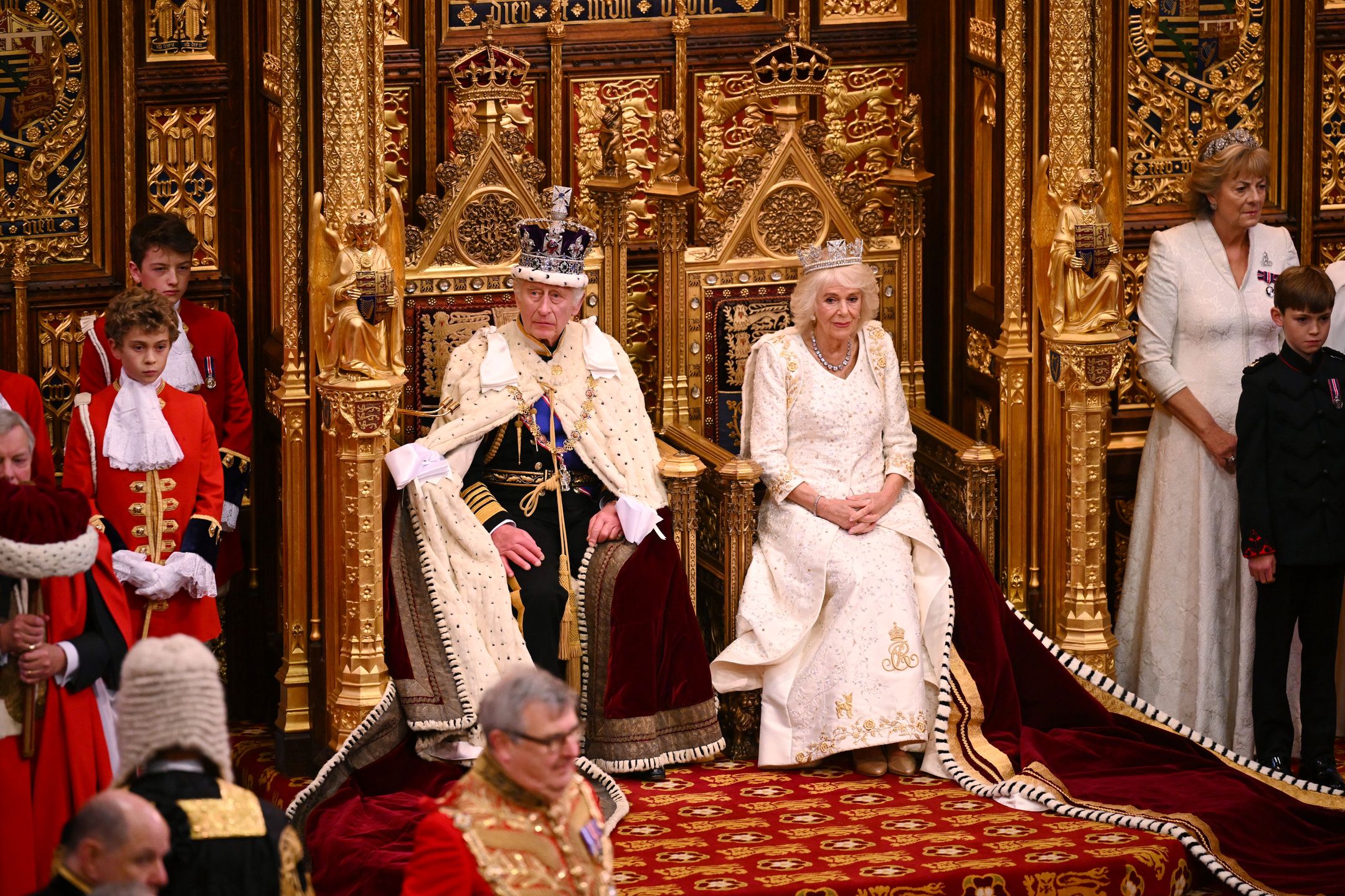 Król Karol III otworzył sesję parlamentu. Towarzyszyła mu Camilla