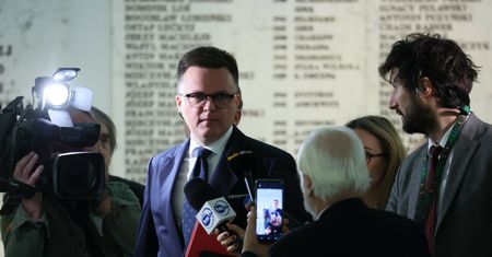 Kamiński i Wąsik w Sejmie? Hołownia komentuje
