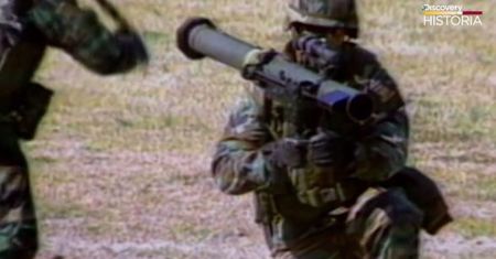 Ręczny granatnik SMAW, który niszczy budynki, czołgi i bunkry