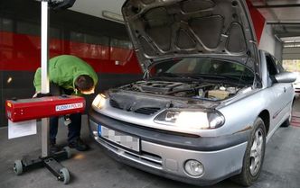 Rząd bierze się za cofanie liczników, ale kary dla oszustów będą mniejsze