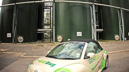 Jeżdżący Żuk gnojowy ze stajni Volkswagena [wideo] 1