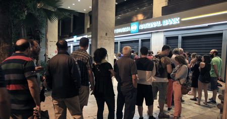 Bankructwo Grecji. Rząd oficjalnie zatwierdził ograniczenie wypłat