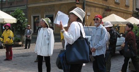 Turyści z Japonii oblegają polskie miasto. To wcale nie jest Kraków