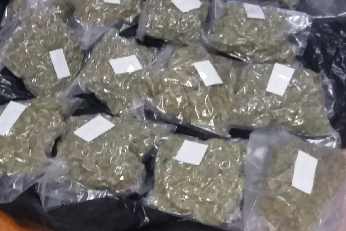 Warszawa. W garażu znaleziono ponad 4 kg marihuany