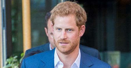 Książę Harry planuje wrócić do USA już DWIE godziny po koronacji!? Ma ważny powód