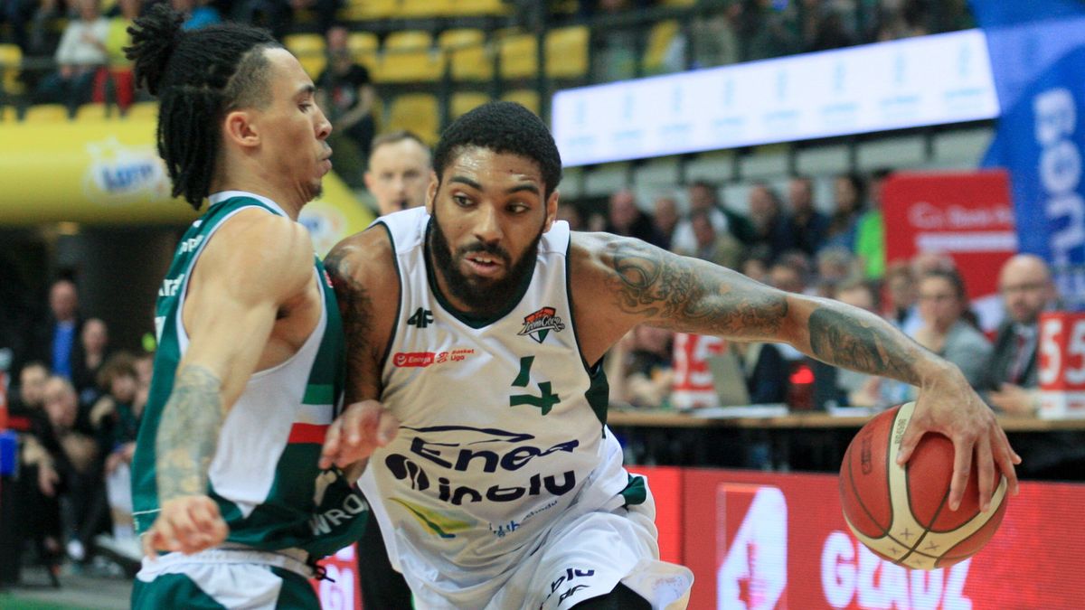 Primer plano: Travis Trace