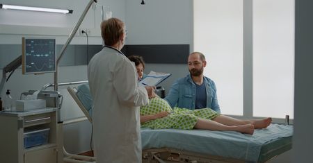 Czy porodówki znikną ze szpitali? Wiceminister tłumaczy, co nas czeka