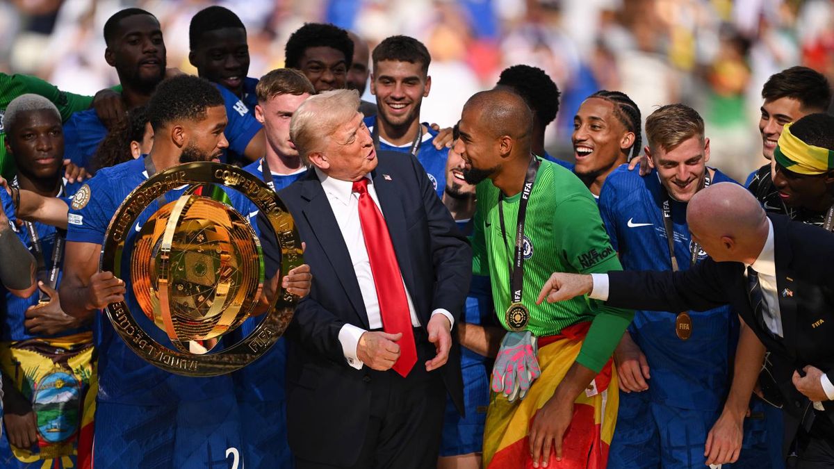 Getty Images / David Ramos / Donald Trump i piłkarze Chelsea