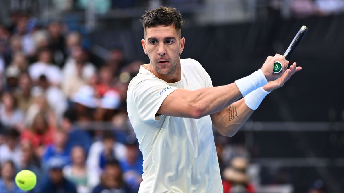 PAP/EPA / Joel Carrett / Na zdjęciu: Thanasi Kokkinakis