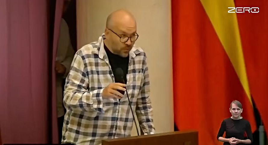 Słowik z mocnym pytaniem do szefowej Rady Warszawy z KO. "Byłem tam jako mieszkaniec"