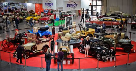 Jubileuszowe Retro Motor Show ruszyło