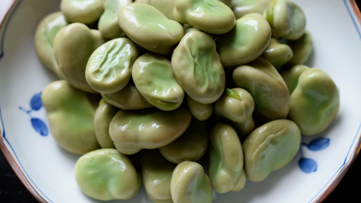 Jak ugotować młody bób?