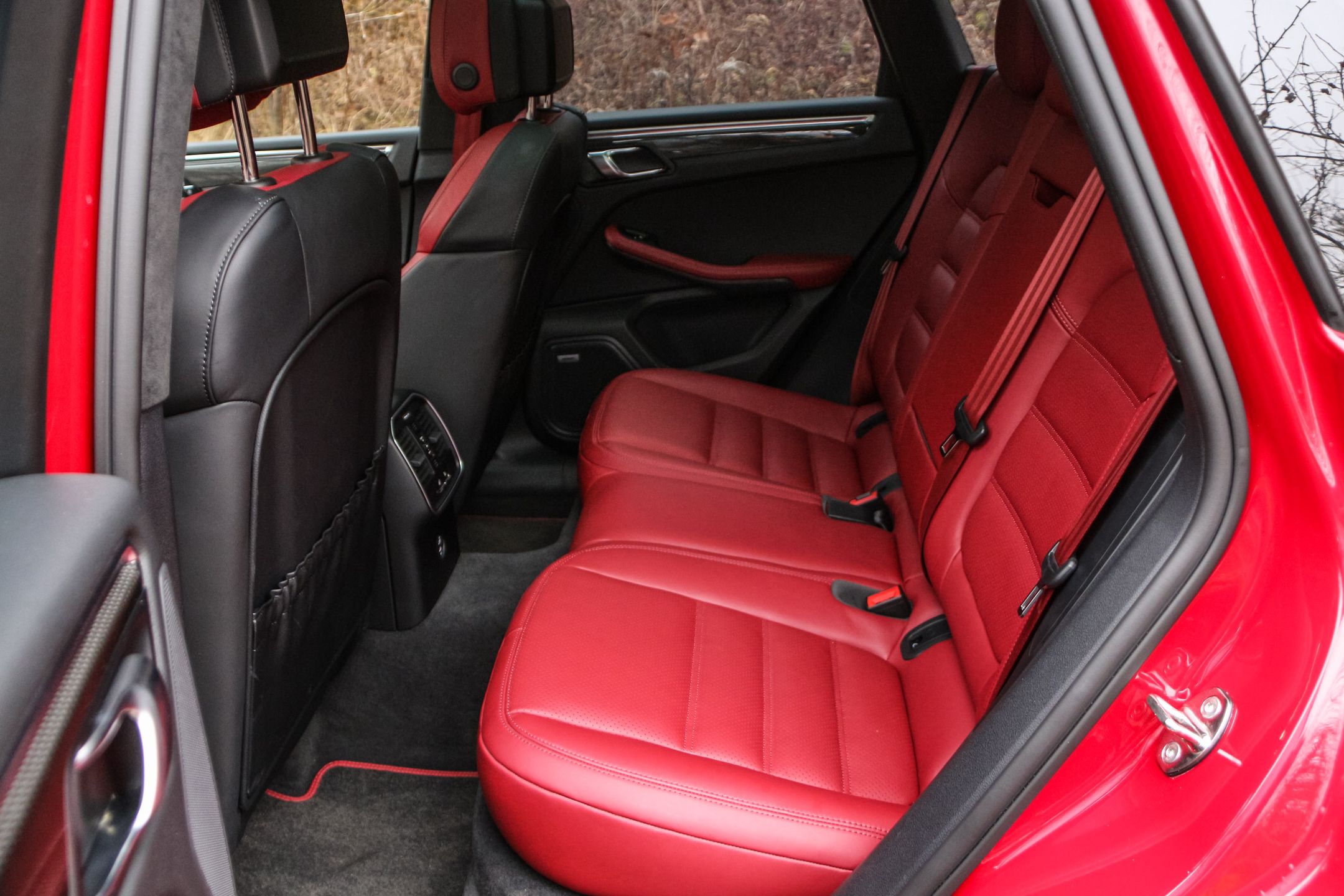 Porsche Macan T
