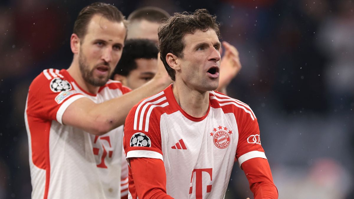 Zdjęcie okładkowe artykułu: Getty Images / Jonathan Moscrop / Contributor / Na zdjęciu: piłkarze Bayernu