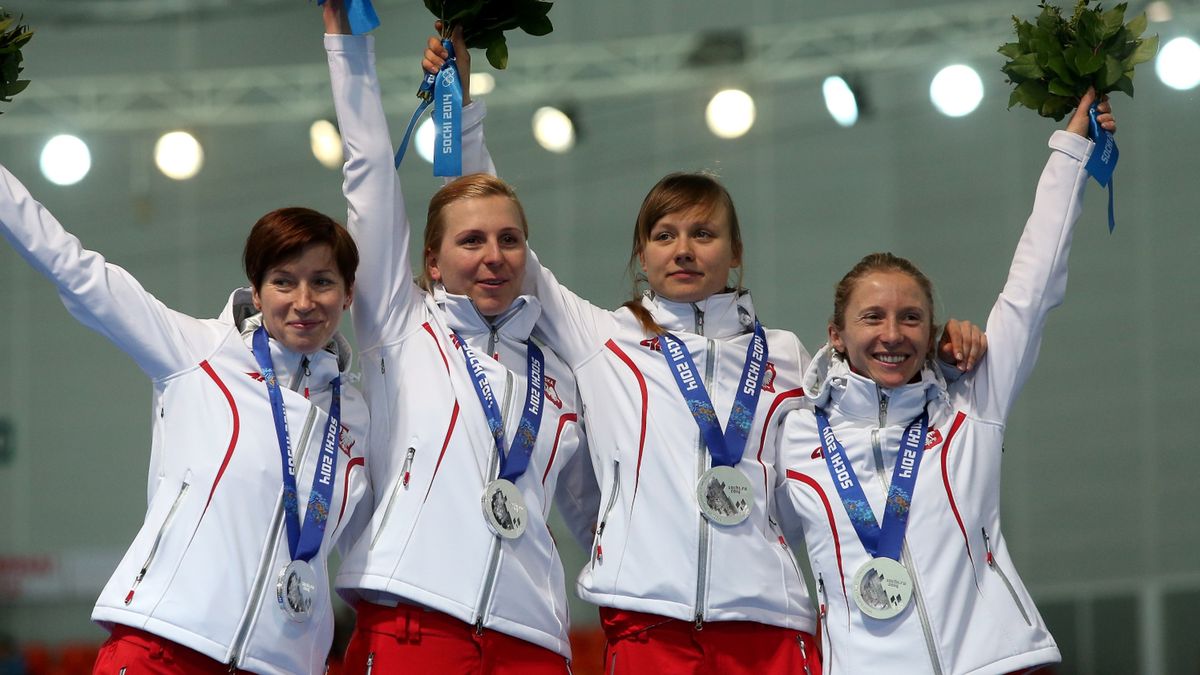 Na zdjęciu od lewej srebrne medalistki igrzysk olimpijskich 2014: Katarzyna Bachleda-Curuś, Natalia Czerwonka, Katarzyna Woźniak, Luiza Złotkowska