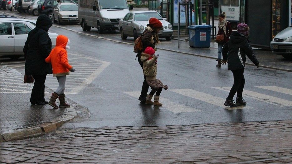 Będzie ślisko na drogach i chodnikach