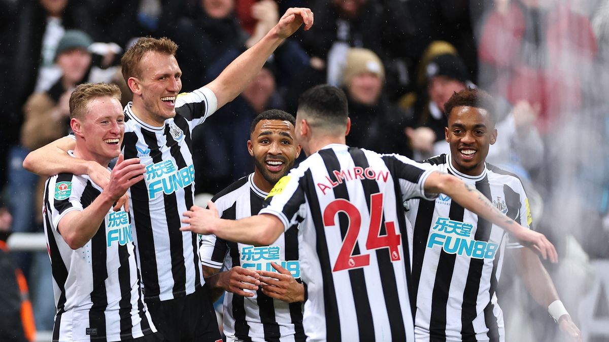 Zdjęcie okładkowe artykułu: Getty Images / Robbie Jay Barratt - AMA / Na zdjęciu: piłkarze Newcastle United