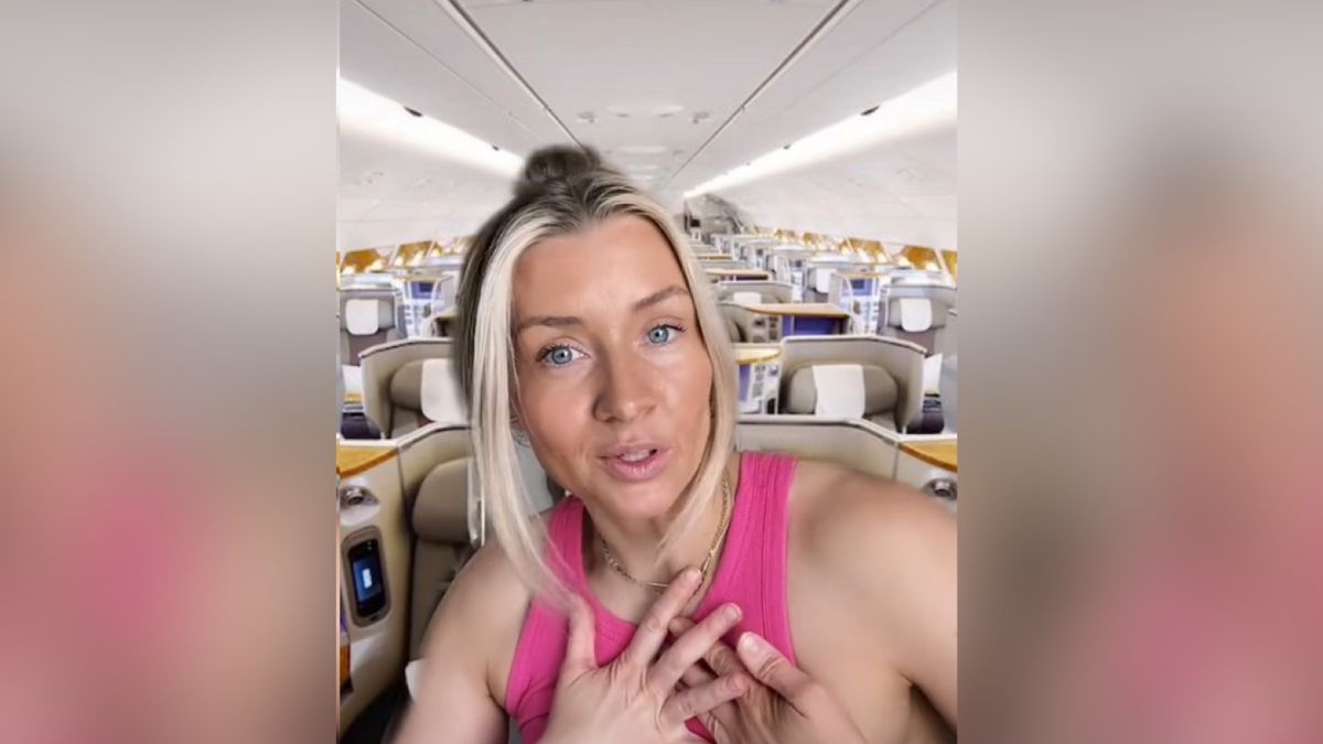 Była stewardessa opowiada o pracy na pokładzie samolotu 