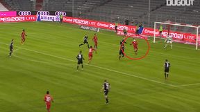 Przyjął piłkę na klatkę piersiową i uderzył z woleja. Fantastyczny gol Lewandowskiego!