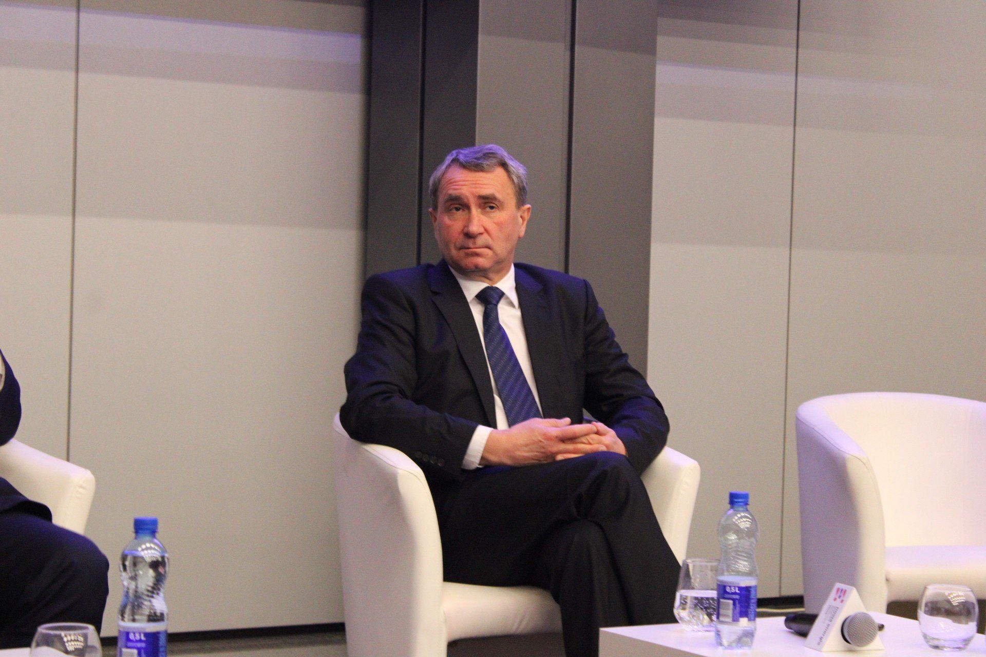 Doktor Marek Kos mówił o tym, jak powinien zmieniać się polski system ochrony zdrowia, aby nowoczesne terapie były realnie dostępne i refundowane, a zbiórki na leczenie stały się wyjątkiem, a nie normą.