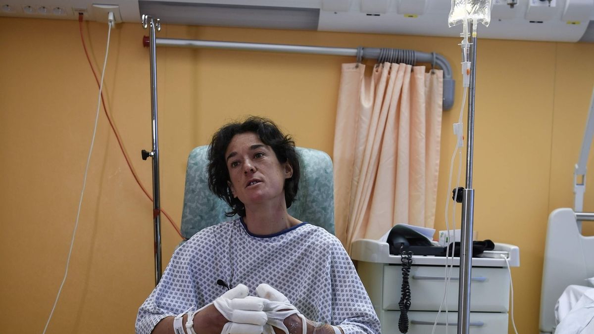 Zdjęcie okładkowe artykułu: East News / AFP PHOTO / PHILIPPE DESMAZES / Elisabeth Revol jest pod opieką francuskich lekarzy.