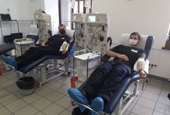 Koronawirus. Wrocław. Policjanci-ozdrowieńcy oddali osocze. Chcą pomóc chorym na COVID-19