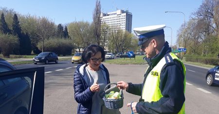 Wielkanocne jaja od pilskich policjantów