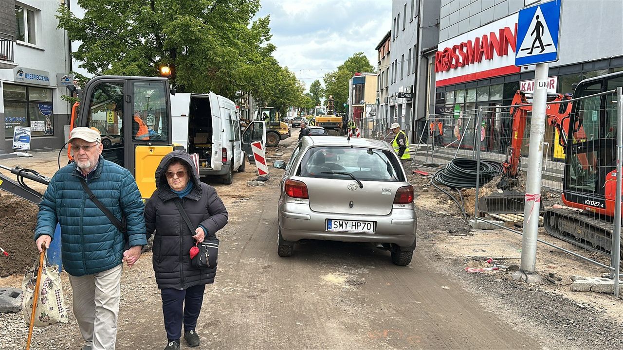 Przebudowa centrum Myszkowa - zobacz ZDJECIA. Miasto przechodzi gruntowną metamorfozę. Zakończenie prac w październiku 2026 roku