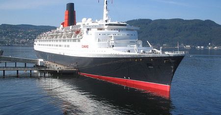 Queen Elizabeth 2 będzie luksusowym hotelem w Azji