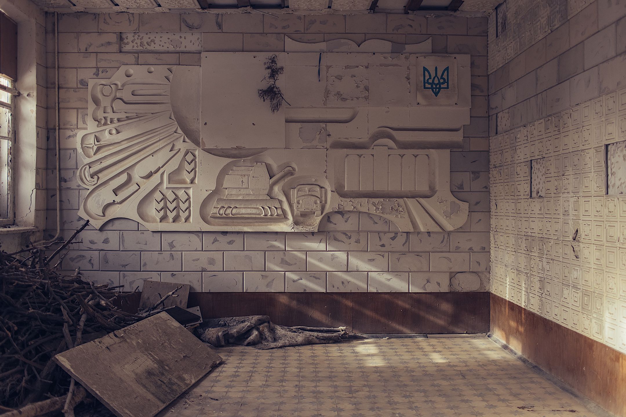 Zrujnowane technikum nieopodal Mariupola