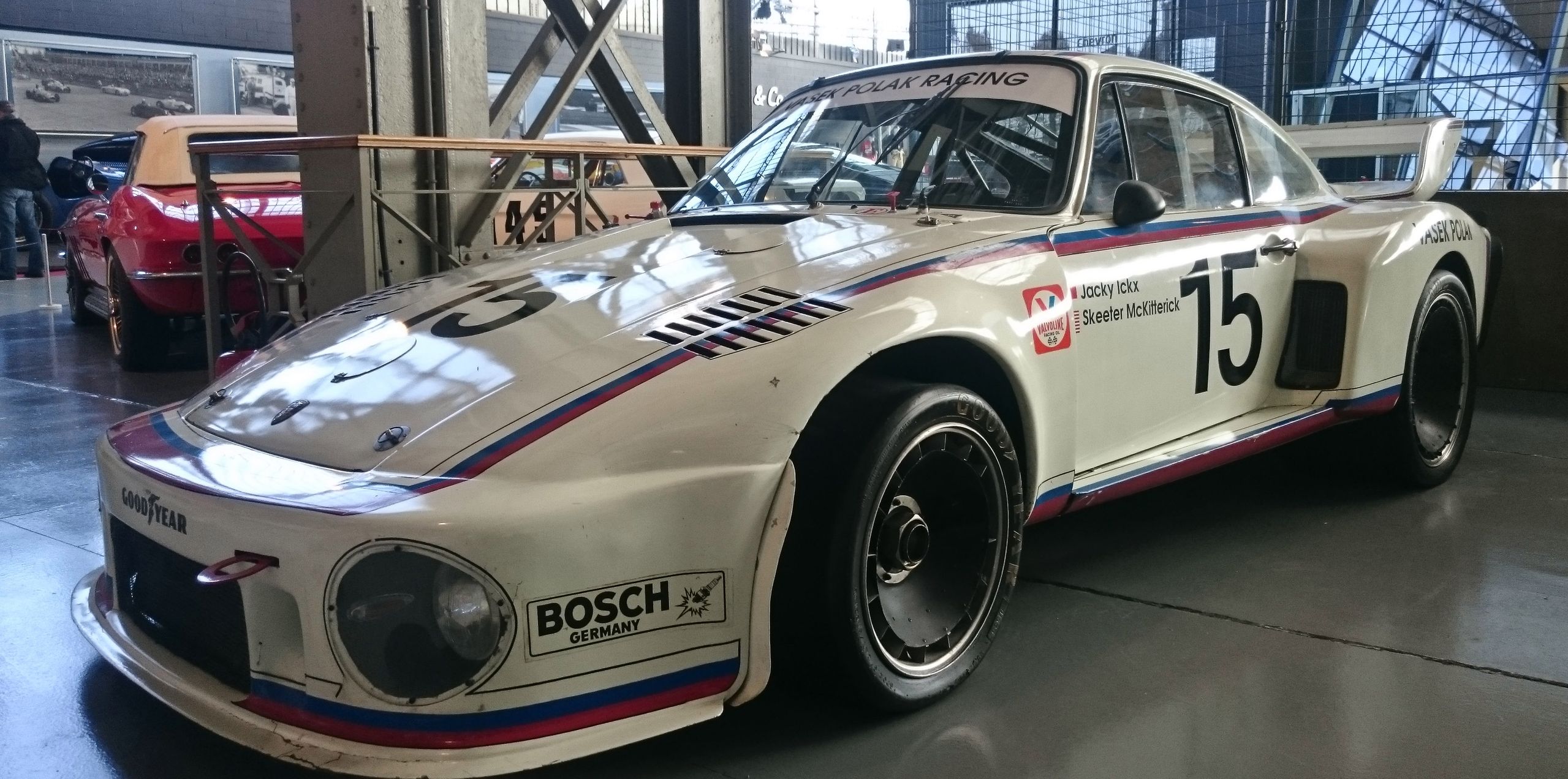 Następca – Porsche 935/5 Group 5 – Watkins Glen 1977.  Tu w zależności od doładowania nawet 600KM