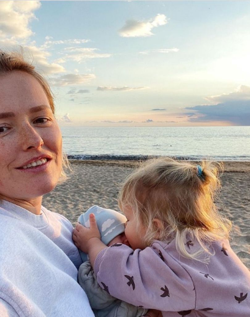 Olga Frycz poleciała na Teneryfę z ojcem drugiej córki
