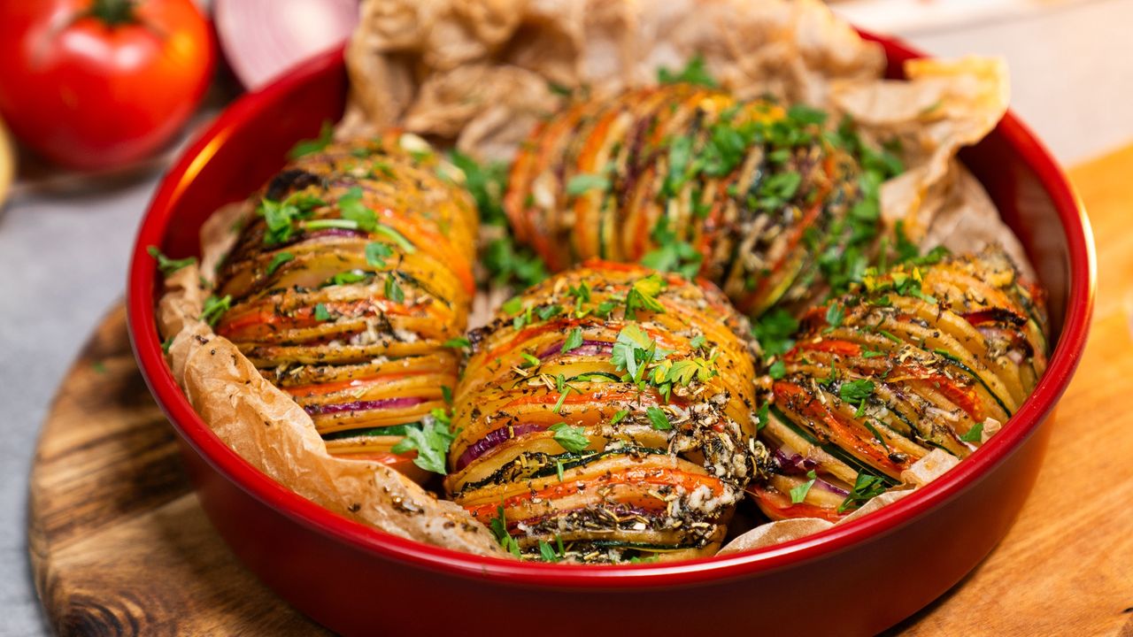 Hasselback roasted potatoes with vegetables