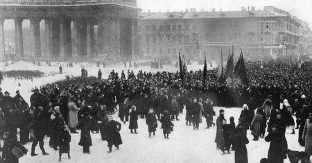 Krwawa niedziela. Historia strajku, który przerodził się w rzeź