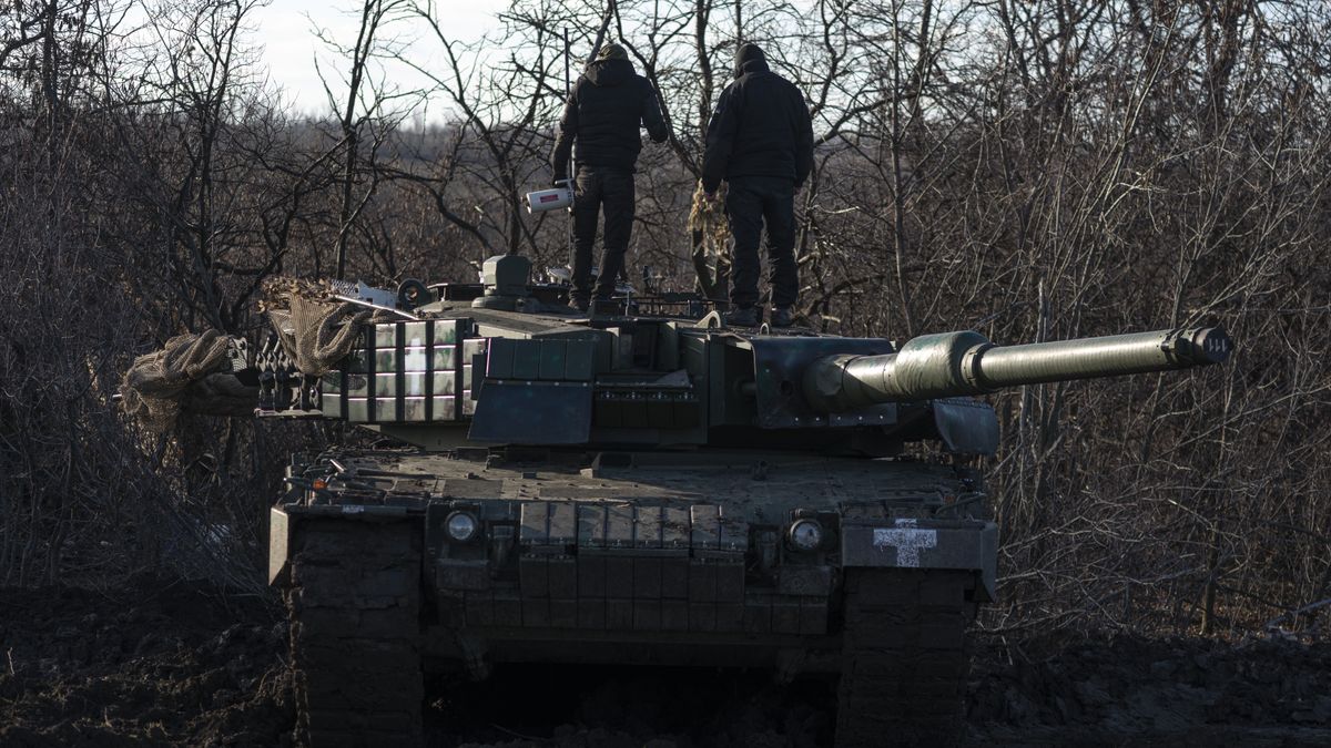 DONETSK OBLAST, UKRAINE - JANUARY 12: Ukrainian crew of tank Leopard 2A4 on Pokrovsk direction on January 12, 2025 in Donetsk Oblast, Ukraine. Ukraine received Leopard 2 tanks as part of international military assistance programs to help defend itself against the ongoing Russian invasion. (Photo by Viktor Fridshon/Global Images Ukraine via Getty Images)