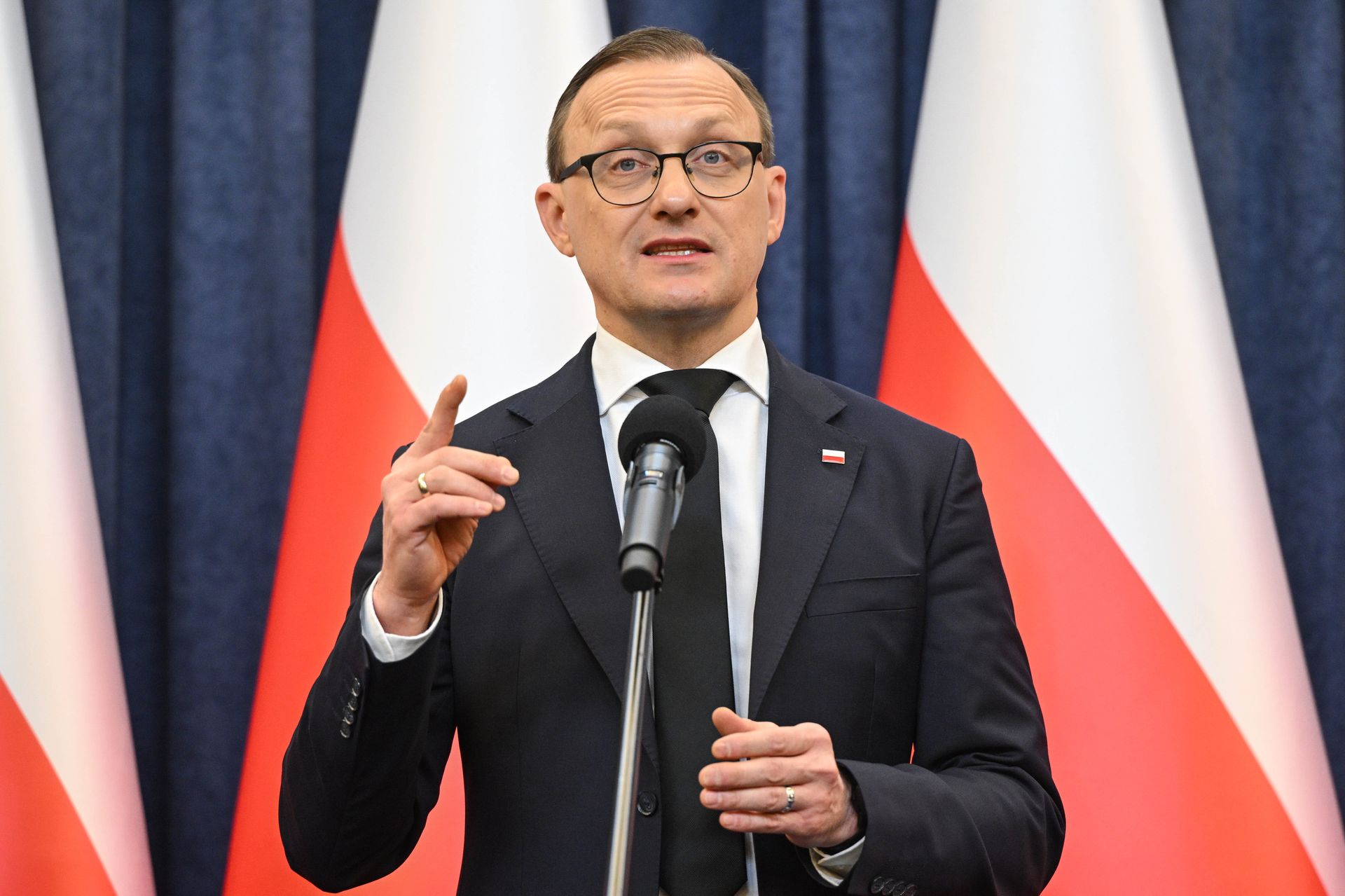 Prezydent ma podpisać SAFE – rzecznika zapowiada poprawki