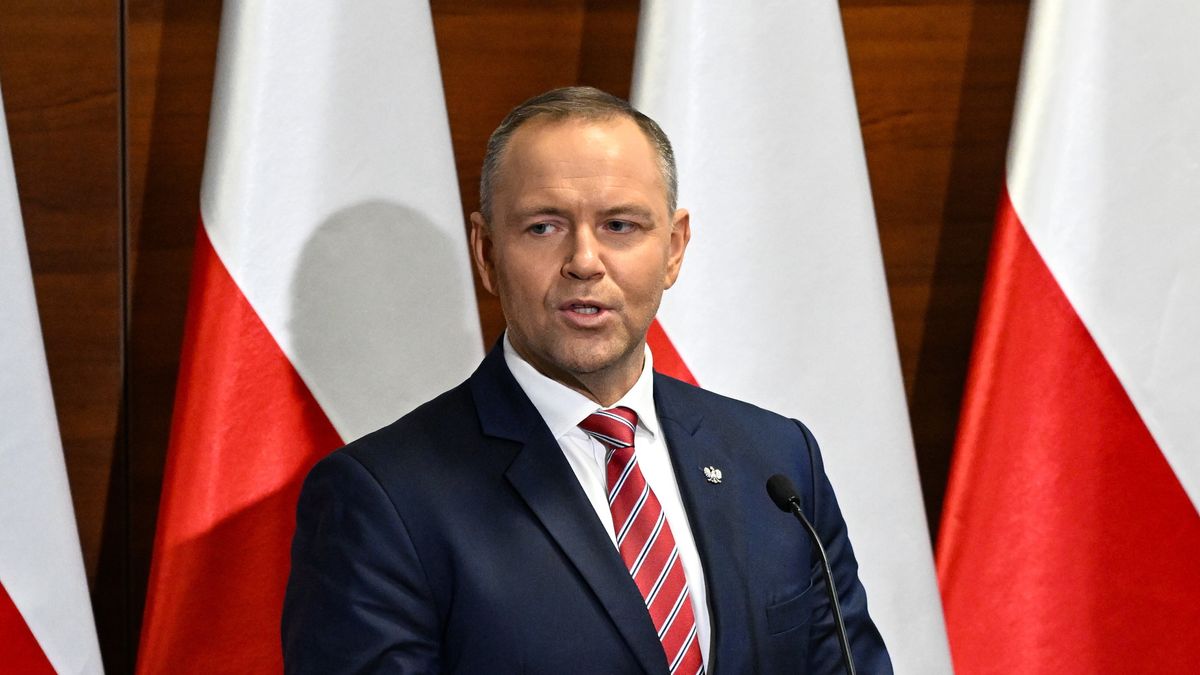 Karol NawrockiGorzów Wielkopolski, 01.10.2026. Prezydent Karol Nawrocki podczas uroczystej inauguracji roku akademickiego 2026/2027 w Akademii im. Jakuba z Paradyża w Gorzowie Wielkopolskim, 1 bm. (sko) PAP/Marcin BieleckiMarcin BieleckiAkademia im. Jakuba z Paradyża, edukacja, inauguracja, nauka, polityk, prezydent, rok akademicki, szkolnictwo wyższe, uczelnia, 2026/2027, roku akademickiego, w gorzowie wielkopolskim