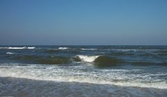 Nadmorskie kurorty najpopularniejszym kierunkiem na wakacje w Polsce (infografika)