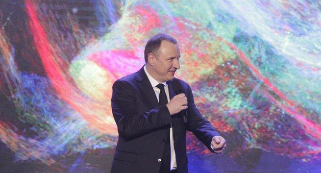 TVP oddala decyzję w sprawie MUX-8. „TVP zrobiła krok w tył, inni poszli jak dzik na fuzję”