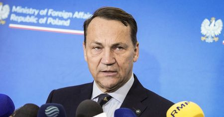 Sikorski ostro ws. decyzji Nawrockiego. Napisał o salcesonie