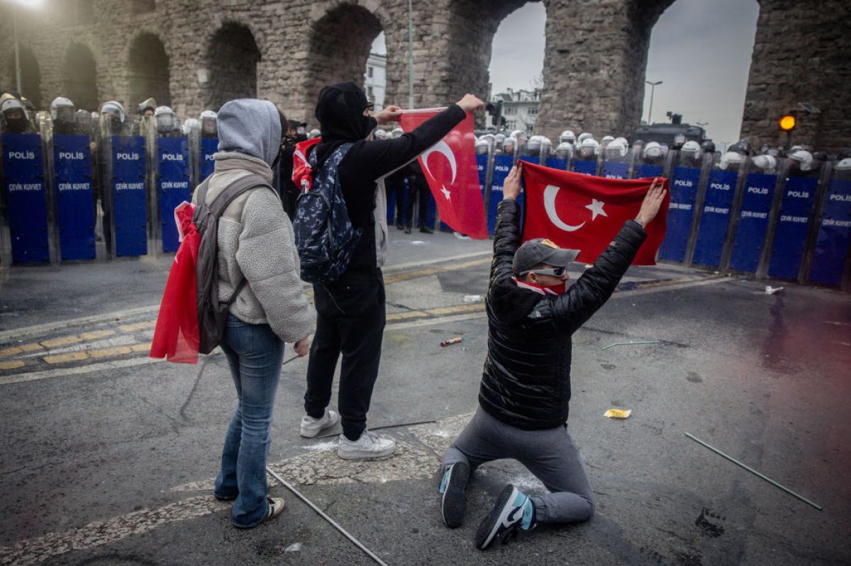 Tense situation in Turkish cities