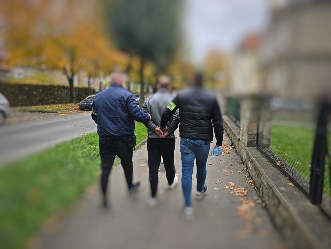 Ząbkowice Śląskie: Policjanci zatrzymali dilera i przejęli sporo narkotyków