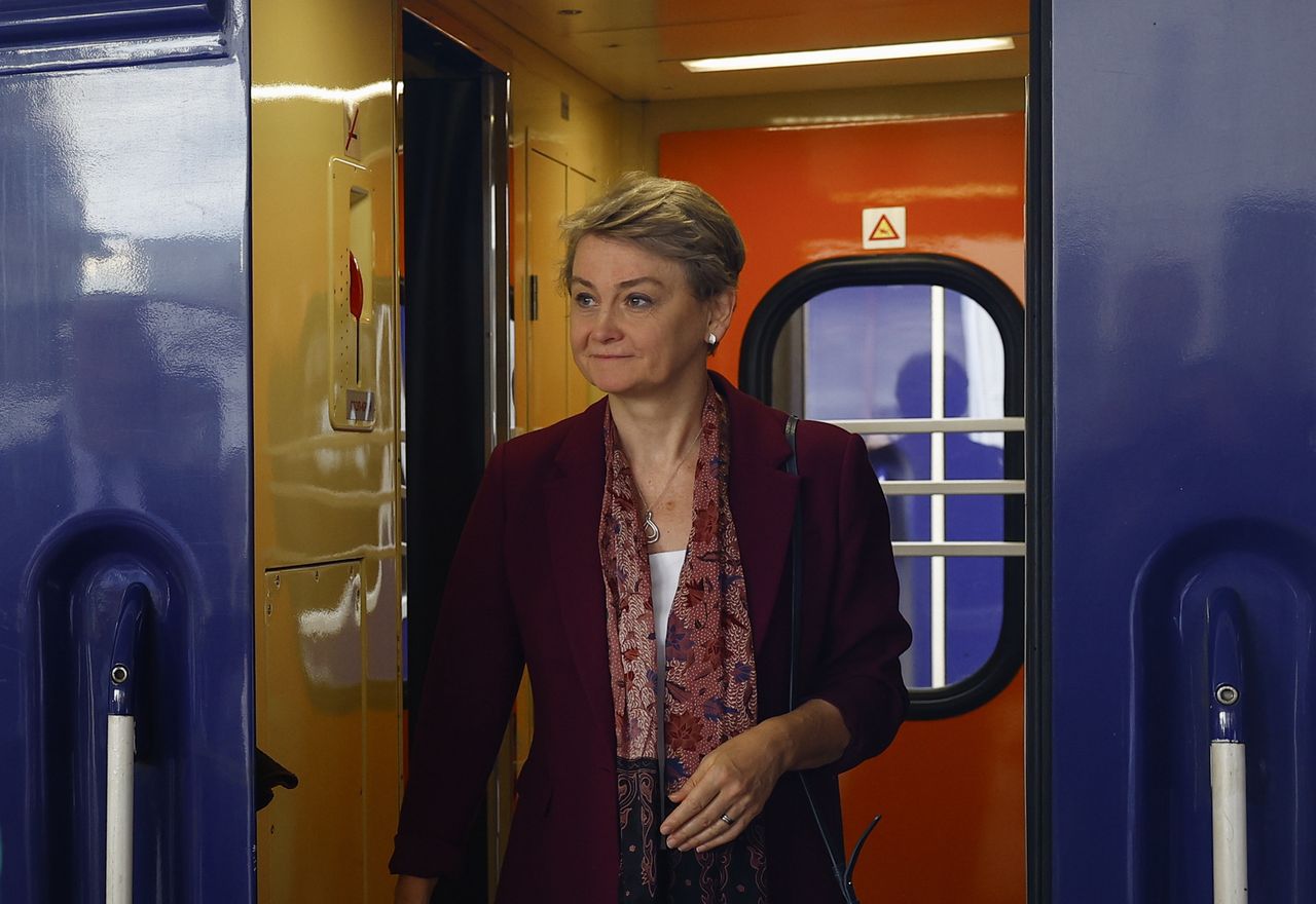 Wielka Brytania ogłasza. 100 nowych sankcji na Rosję