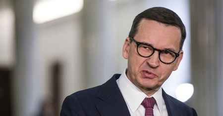 Bałagan w NIK. Morawieckiemu się upiekło