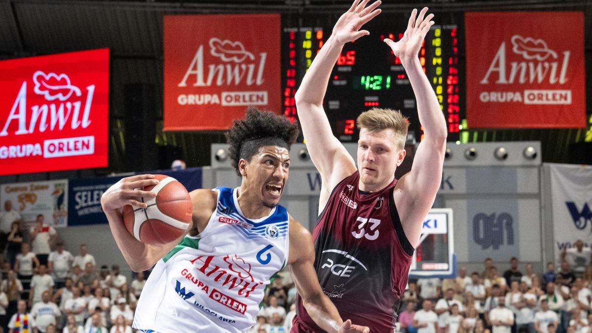 PAP / Tytus Żmijewski / Victor Sanders w akcji